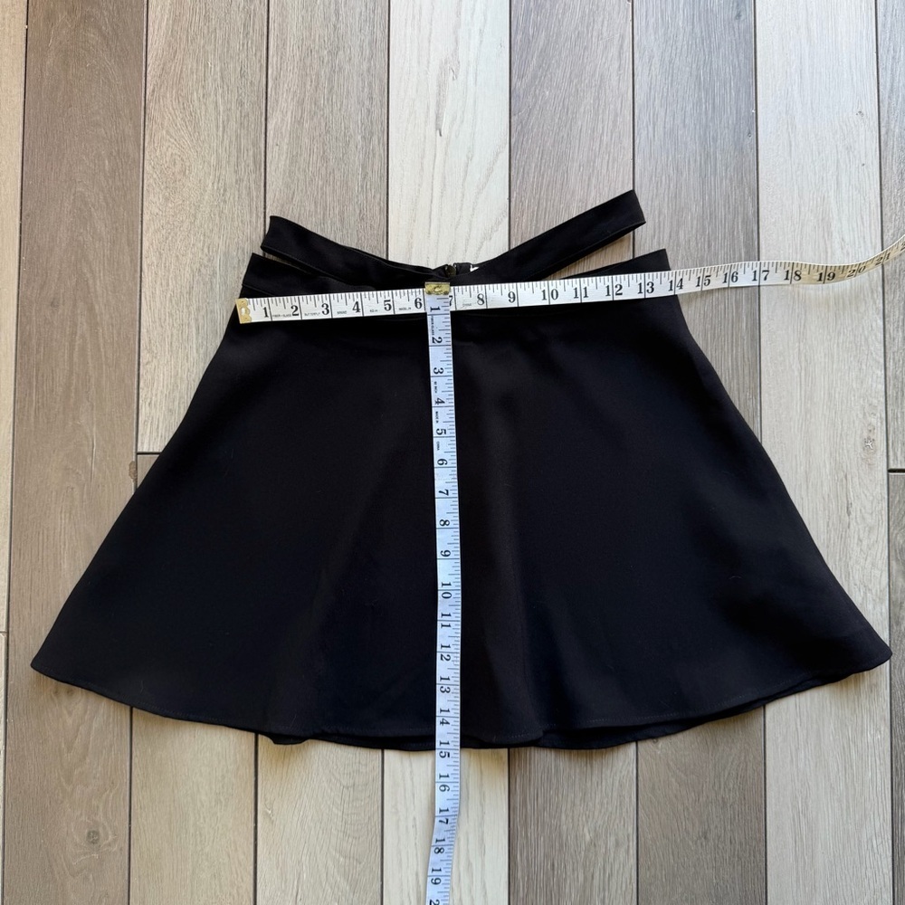 Zara black mini skirt with cut outs - Picture 4 of 8